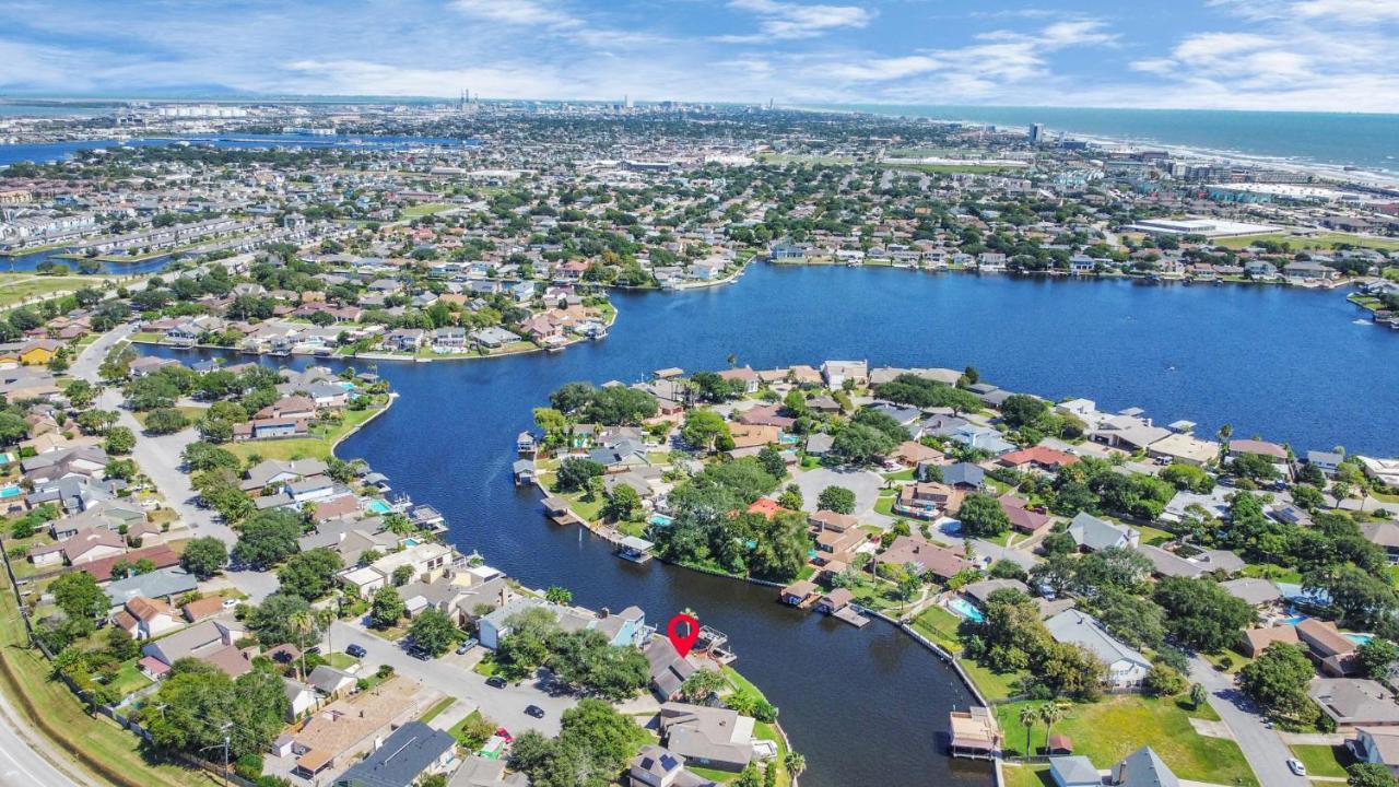 Beauty On The Water! Lake House Near The Beaches! Galveston Exterior foto